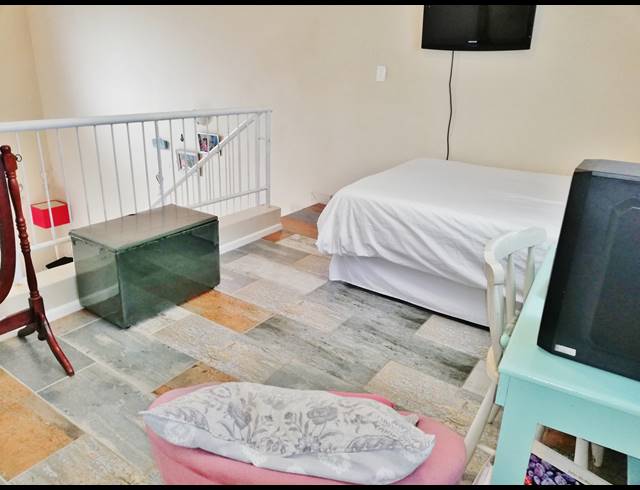 1 BEDROOM APARTMENT FOR SALE IN MUIZENBERG